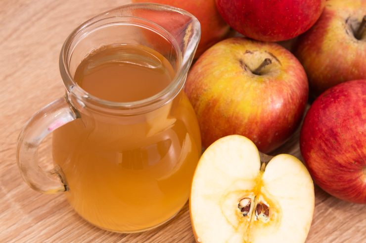 Decotto di mele: ottimo rimedio naturale contro tosse e malanni di stagione.